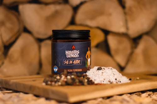 Frasco de Sal de Campo 5 Pimentas artesanal Malditos Genios com mistura de pimentas selecionadas