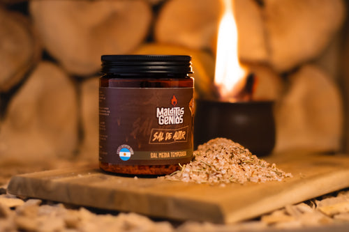 Frasco de Sal de Campo Fumada artesanal Malditos Genios com ervas argentinas